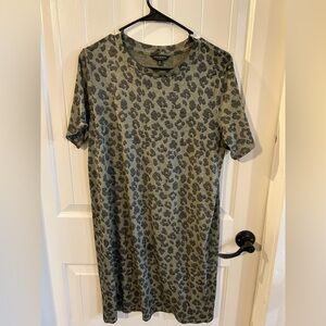 Lucky Brand Women's Olive Green Leopard T-Shirt Dress